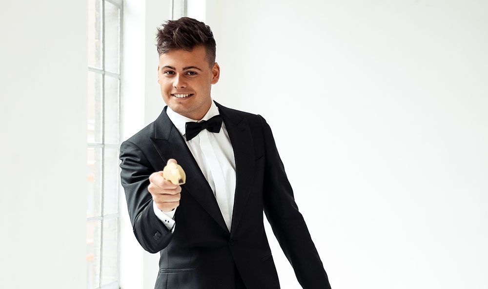 Win a live set by Mike Williams at your wedding party!