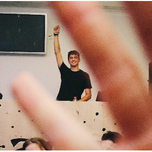 Alan Irsara