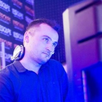 DJ FRESCO