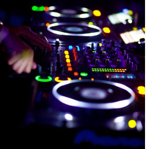 Ryan/DJ PHANTOM