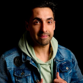Alex diVega