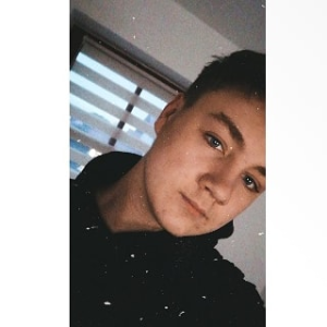 Niklas Dee