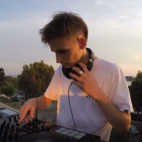 Nomik Beats