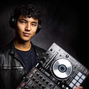 Dj Bek
