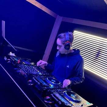 jetadormusic
