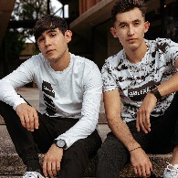 nyelo&omix