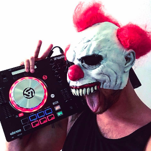 DJ ToXiq