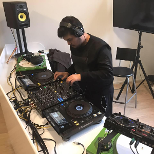 djchitz