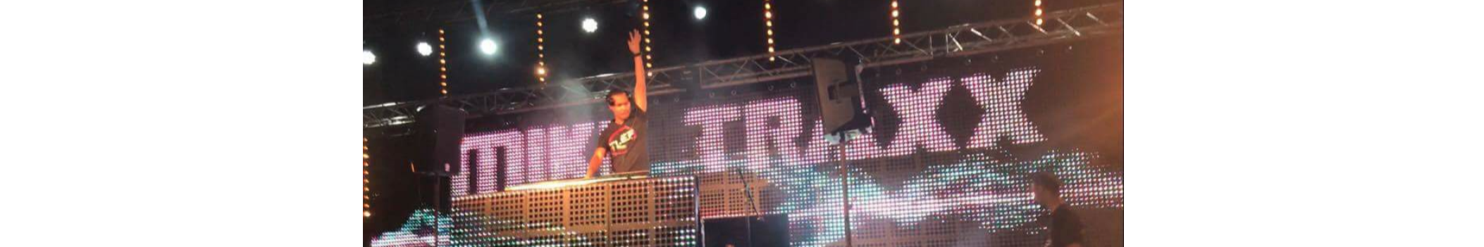 MIKE TRAXX